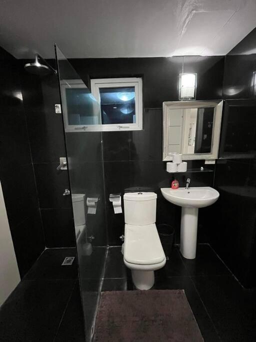 Kandi Big 1 Bedroom King Bed, Free Housekeeping, Wi-Fi Angeles Eksteriør billede
