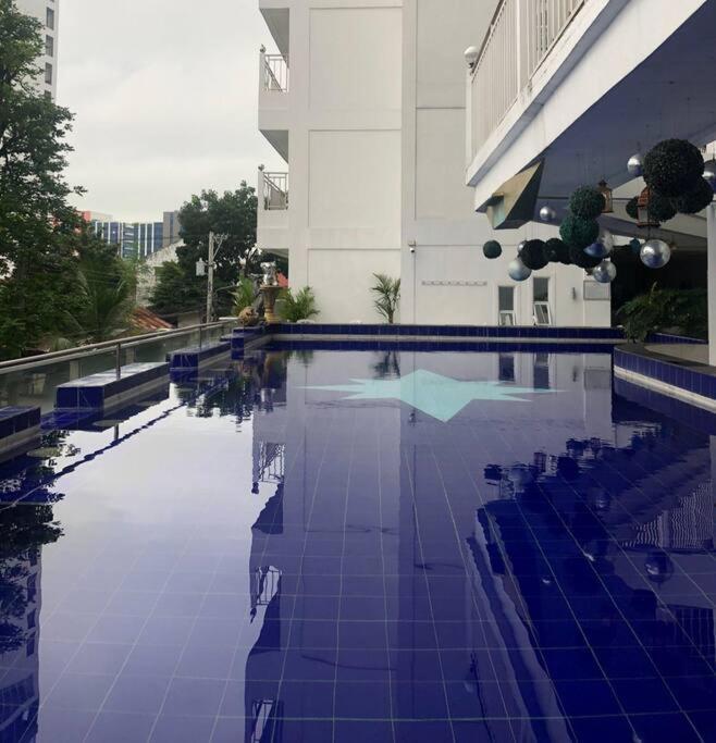 Kandi Big 1 Bedroom King Bed, Free Housekeeping, Wi-Fi Angeles Eksteriør billede